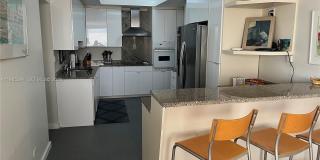 3 Island Ave Gallery 11