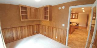 Gorgeous Home with Granite Counters and Custom Built-ins! Gallery 7
