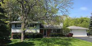 1073 W Elm Street Gallery 1