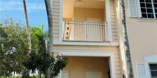 364 NE 25th Pl Gallery 1