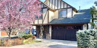 Warm & Inviting Home with Bonus Den in Prime SW Bend Location Warm & Inviting Home with Bonus Den in Prime SW Bend Location Gallery 1