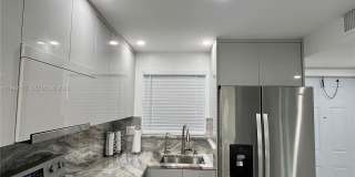 8595 Sunrise Lakes Blvd Gallery 5