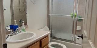 Bright & Spacious 2-Bed Townhome in great neighborhood with attached 2-car Garage! Gallery 9