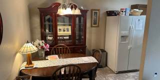 2 Bedroom, 1 Bathroom, Right side of Duplex with fenced-in backyard and 1x Car Garage Gallery 6
