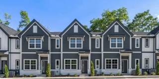 700 N Dupont Ave Gallery 1