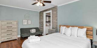 Walkable State Street Gem in the Heart of West Columbia Gallery 22