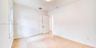 3930 SW 68th Ave Gallery 17