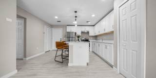 1701 Forest Knoll Dr NE Gallery 77