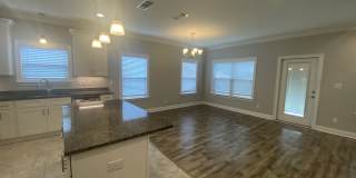 8461 Laredo Street Gallery 20