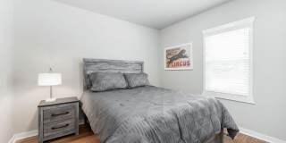 FURNISHED HOUSE! Short or Long Term! Large Newly Renovated Fully Furnished Modern 5 Bedroom Home with 3 Separate Living Rooms! Gallery 13