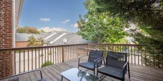 Stylish 3-bedroom townhome in Vermillion in Hustersville Gallery 33