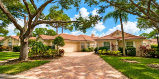 Annual unfurnished 3/2 SFH with pool in The Meadows on the golf course! Gallery 1