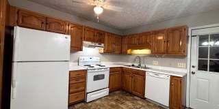 1547 Londonderry ~ Royal Hills Gallery 4