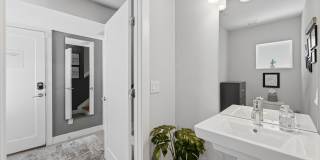 Modern Sloan’s Lake Townhome | Rooftop Deck, Hot Tub & Downtown Views Gallery 16