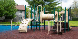 Woodbridge Gallery 36