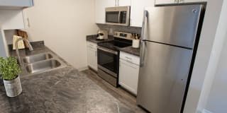 Apres Apartment Homes Gallery 1