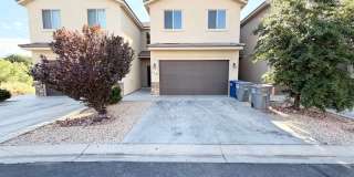 Creekside Townhome in Washington Gallery 1