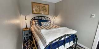 Portland Loft: Fully Furnished Loft Living with views of the golf course $300 Utility Fee Gallery 21