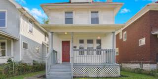 Move-In Ready 3-Bedroom Home with Updated Kitchen & Central A/C Gallery 1