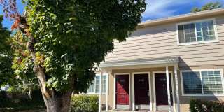 C2402 - Maple Court Apartments Gallery 8