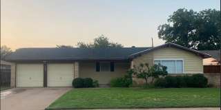 1528 Melody Ln Gallery 1