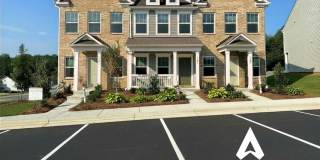 2 Bedroom Townhome in Lowell (Minutes from I-85)- JULY MOVE IN! Gallery 1