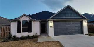 931 Lakeview Drive 931 Lakeview Drive Gallery 1