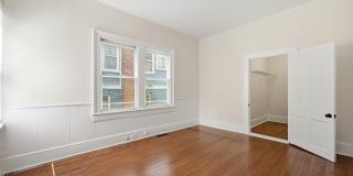 511 Middle Street Gallery 18