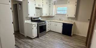 Charming 3-bedroom, 1-bath Gallery 6