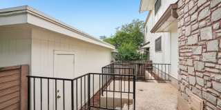 6106 VANCE JACKSON RD Gallery 39