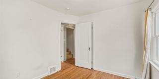 1602 Anita Avenue Gallery 21