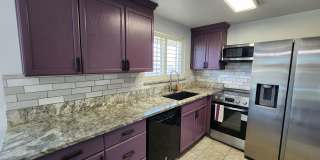Sandy 4 bd 3 bath Single Family Stunner! Gallery 5