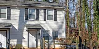 Dog-Friendly Duplex Close To The Shops at Stonefield Gallery 1