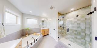 End Unit Brick TH 3 BED + 4.5 BA Roof top Deck Gallery 14