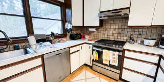 118 Wait Avenue Gallery 11