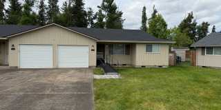 Updated single level 2 bed/1 bath duplex in Thurston! Gallery 1