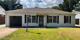 Renovated 3 Bedroom 1 Bath Home with 1 Car Garage for Rent! Gallery 1