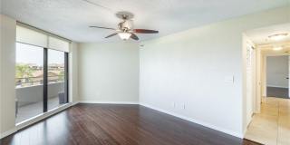 5950 PELICAN BAY PLAZA S Gallery 16