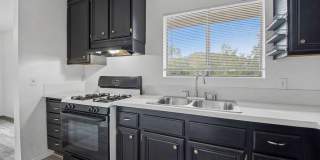 FALL IN LOVE with Highland Park Living! Gallery 1