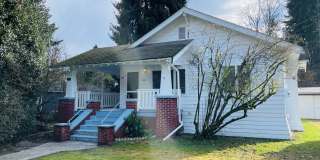 2Bd/1Ba Shoreline House Gallery 1