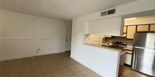 1227 SW 46th Ave Gallery 11