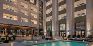 The Mansfield at Miracle Mile Gallery 29