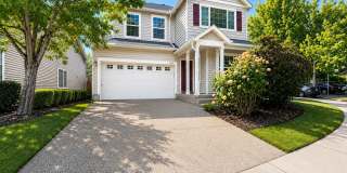 Spacious 4 Bed, 2.5 Bath House Gallery 1