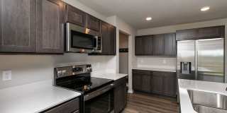 "Welcome to Your Spacious Sanctuary: Ranch Living at Its Finest! Gallery 6
