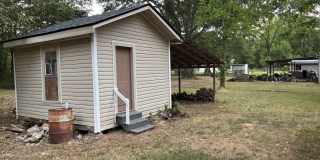 **CHARMING 2/1 BENTON HOME** **CHARMING 2/1 BENTON HOME** Gallery 6