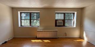 5424 Fifth Avenue Gallery 5