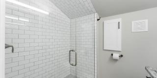 FURNISHED HOUSE! Short or Long Term! Large Newly Renovated Fully Furnished Modern 5 Bedroom Home with 3 Separate Living Rooms! Gallery 23