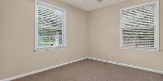 Charming Riverside Home! Gallery 19