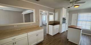 3515 E Brookview Gallery 6