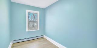 341 Lincoln Street Gallery 7